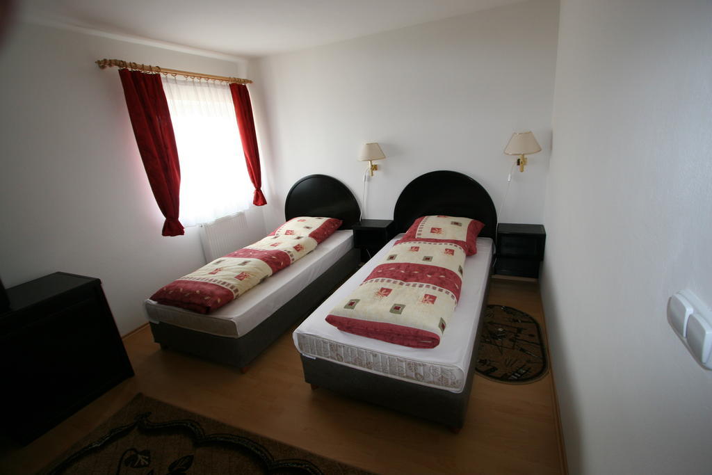 Penzion Valentina Poprad Exterior photo